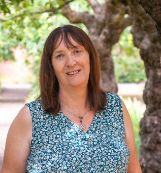 Caroline Knight